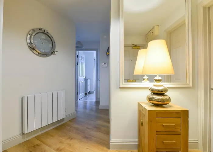 17 Burgh Island Causeway