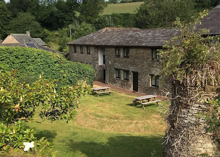 2 Bed Apartment With Shared Pool
